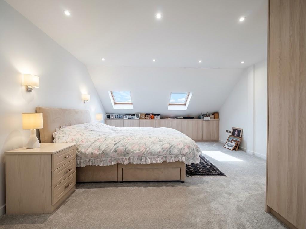 Highview Gardens, Edgware, HA8, Edgware